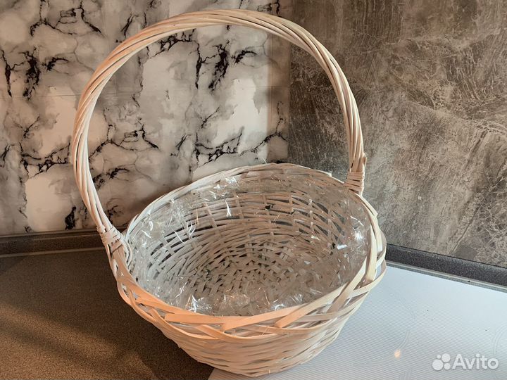 Корзина плетеная белая для упаковки подарков 39х37