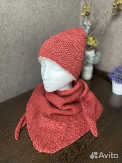 Вязаный комплект