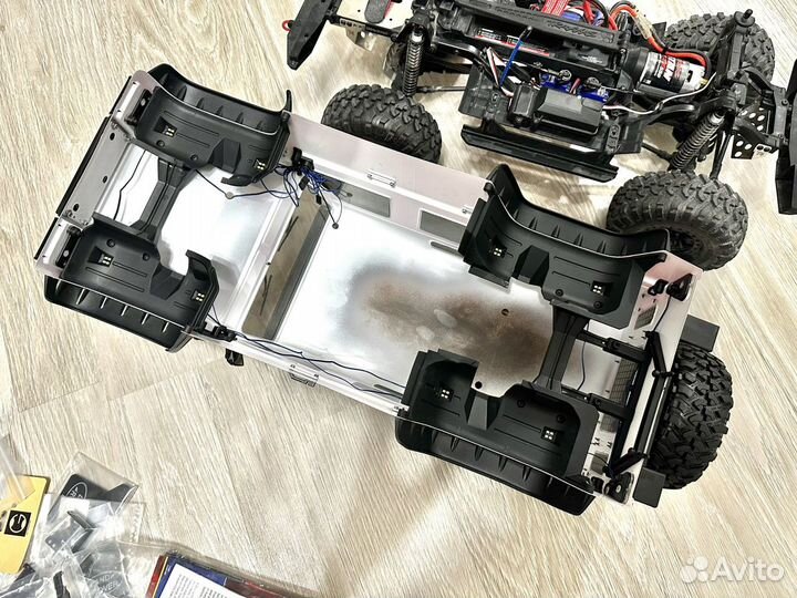 Traxxas trx4 defender 1/10