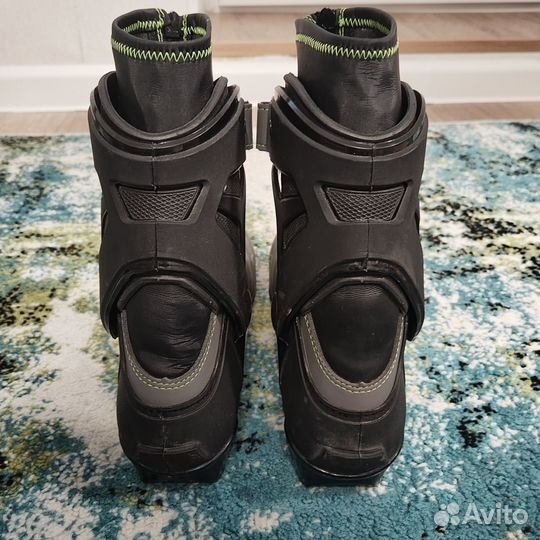 Лыжные ботинки коньковые размер 38