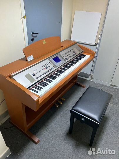 Цифровое пианино yamaha clavinova cvp 303 банкетка