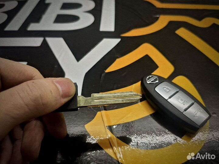 Смарт ключ Nissan