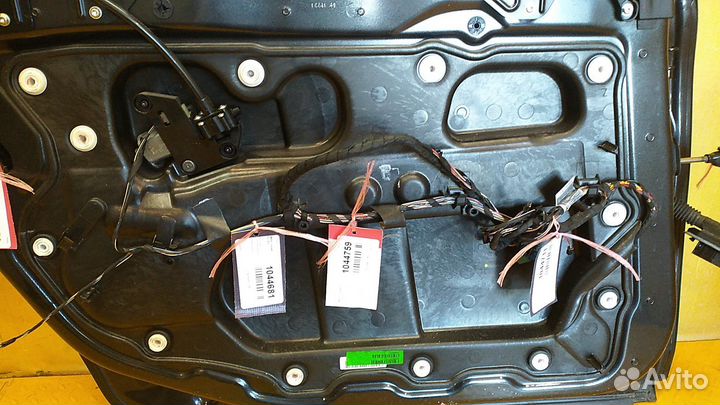 Стеклоподъемник задний левый 7-серия F01/F02