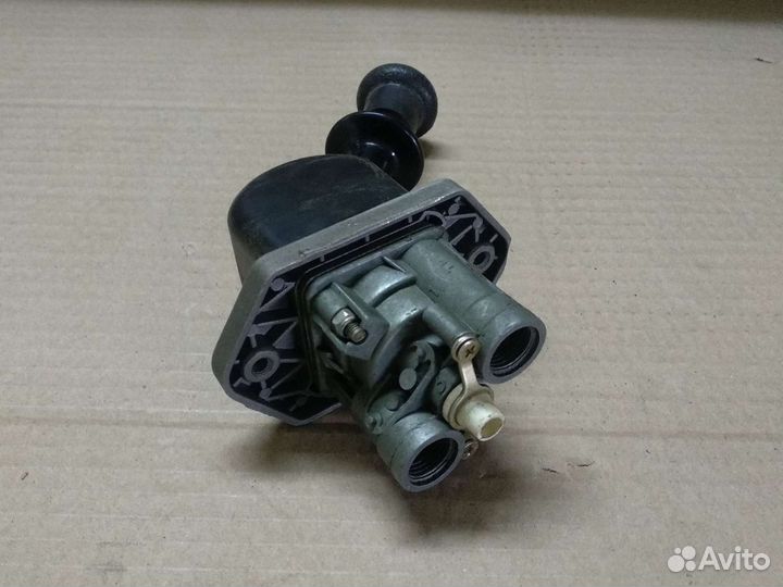 Кран камаз, Валдай стояночного тормоза (2-х конт.)