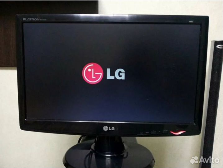 Монитор LG flatron l1953s