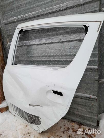 Дверь задняя рено сандеро 2018