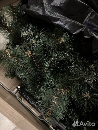 Елка искусственная 240