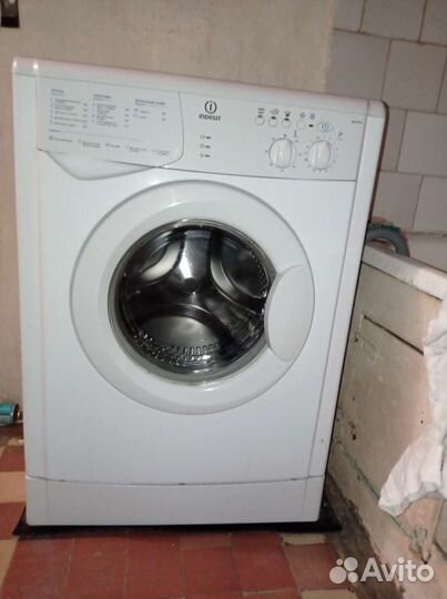Стиральная машина indesit