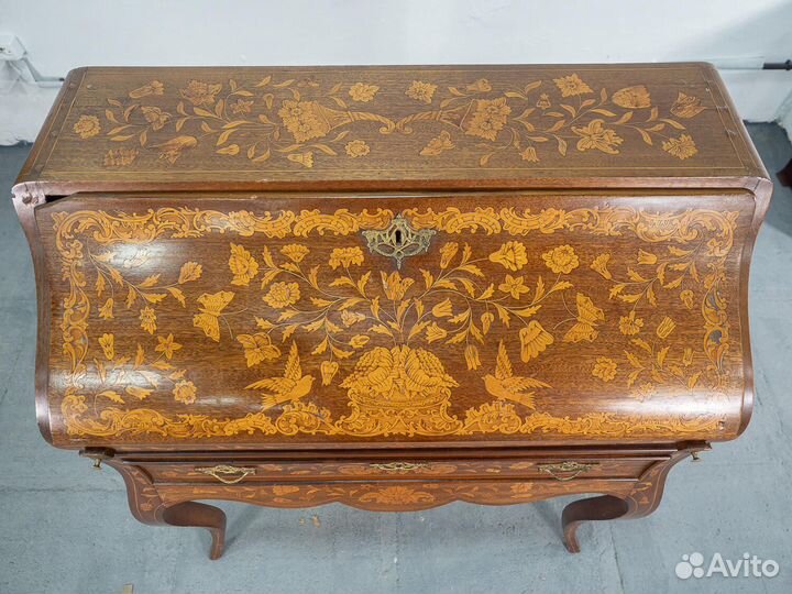 Наборный секретер в стиле неорококо 1850-х гг