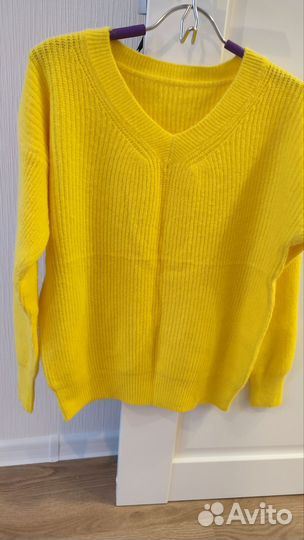 Свитер женский новый 46