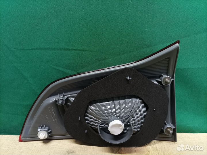 Фонарь правый внутренний Pajero Sport 2 2008-2015