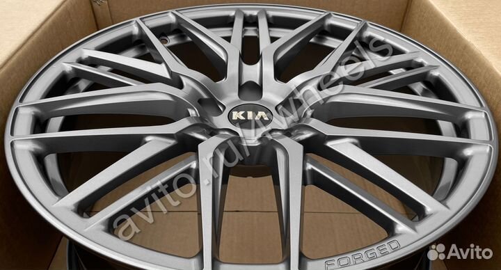 Кованые диски Kia Seltos K5 Optima Soul R18