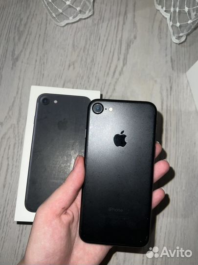 iPhone 7, 32 ГБ