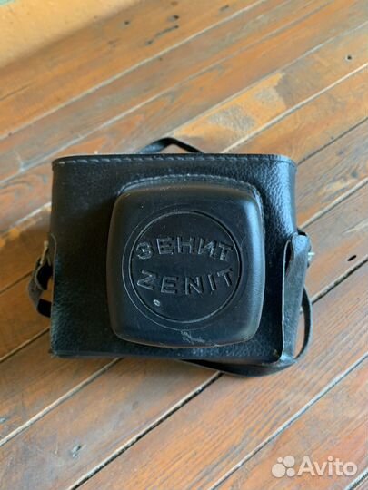 Фотоаппараты пленочные Смена 8М и Зенит ет