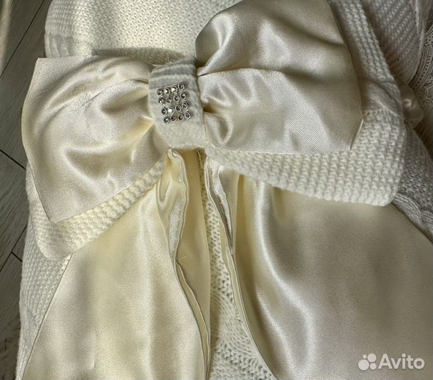 Вязаный комплект на выписку