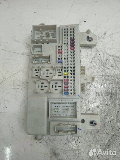 Блок предохранителей Mazda 3 Z6