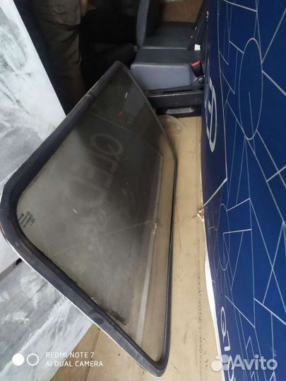 Стекло боковое