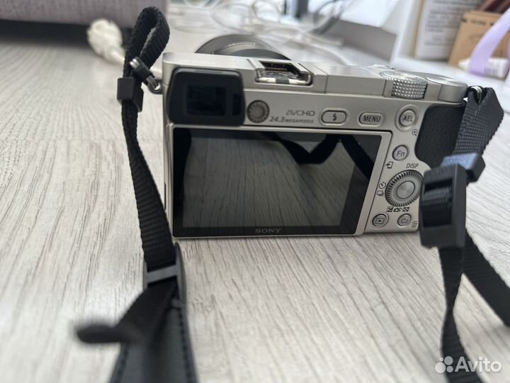 Sony alpha 6000 + Vario-Tessar T* E 16–70