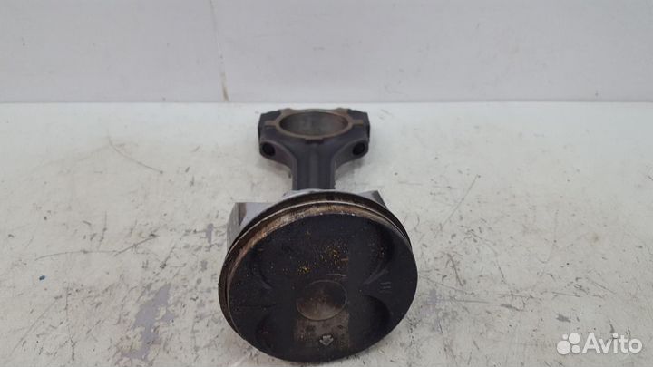 Шатун с поршнем двигателя двс Mercedes C180 W202