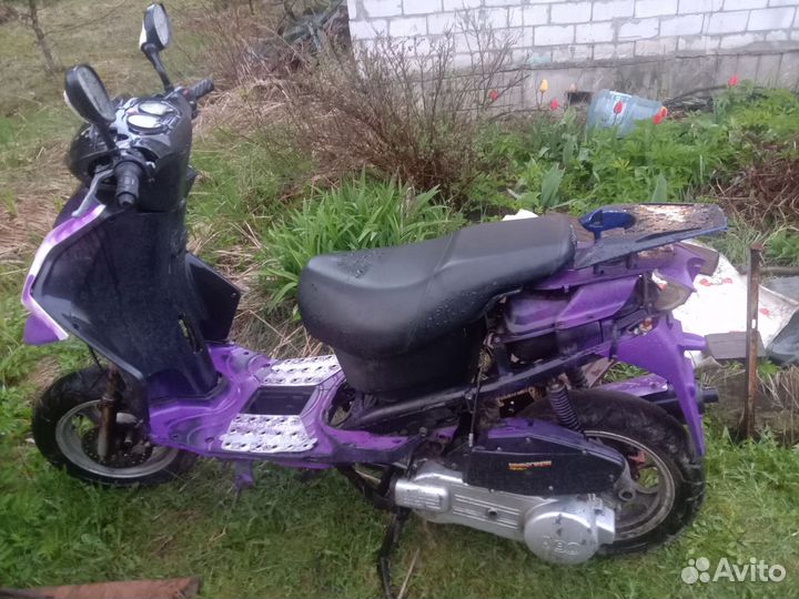 Продам скутер 150 кубов