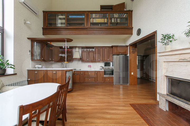 Коттедж 450 м² на участке 25 сот.