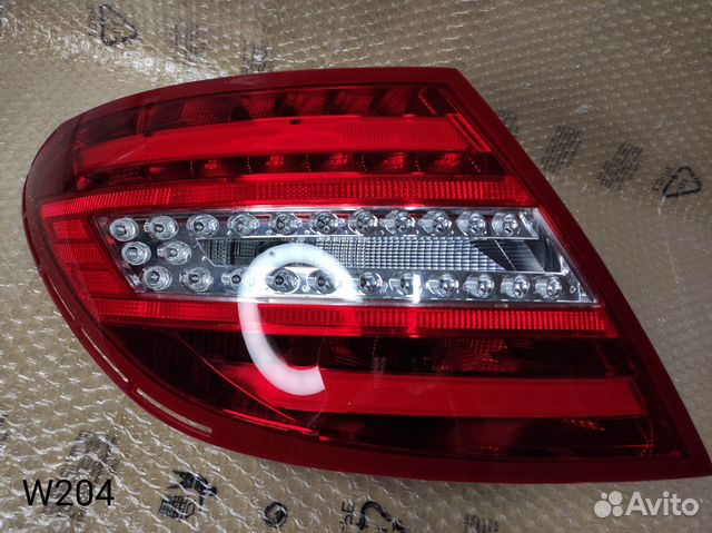Задний фонарь W204