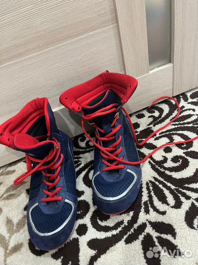 Боксерки клинч