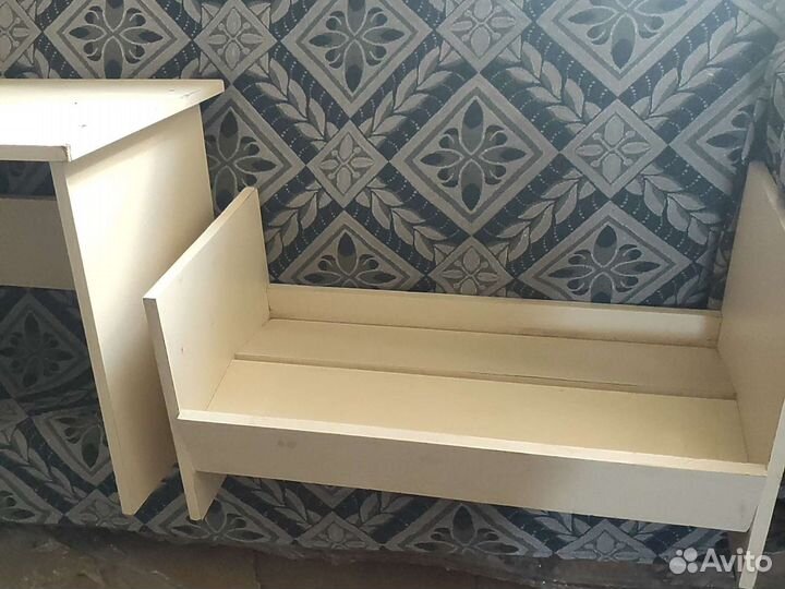 Детская кровать и стол, для кукол