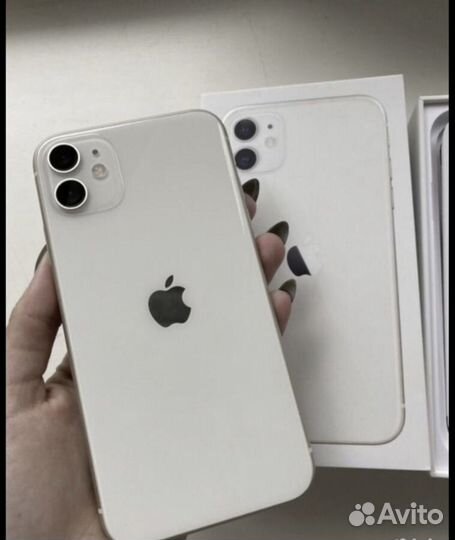 Телефон iPhone 11