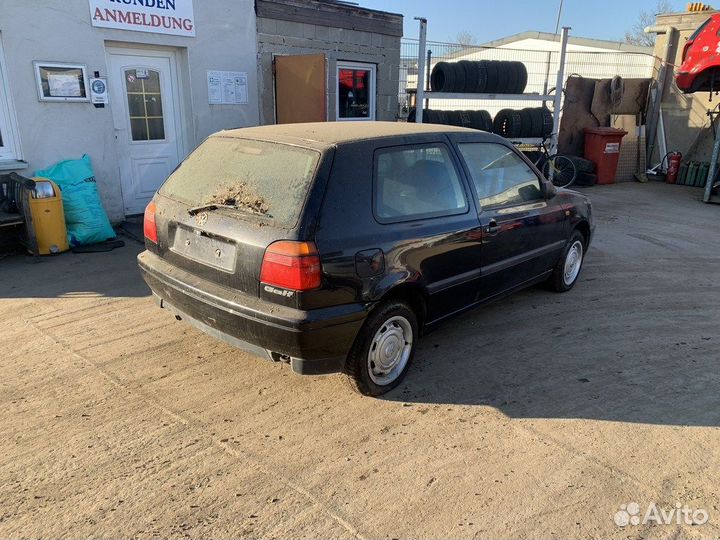 Панель передняя Volkswagen Golf