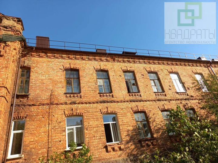 Комната 31,4 м² в 4-к., 1/2 эт.