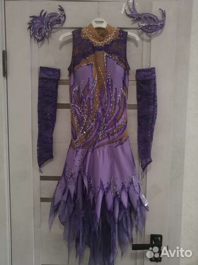 Костюм для фигурного катания