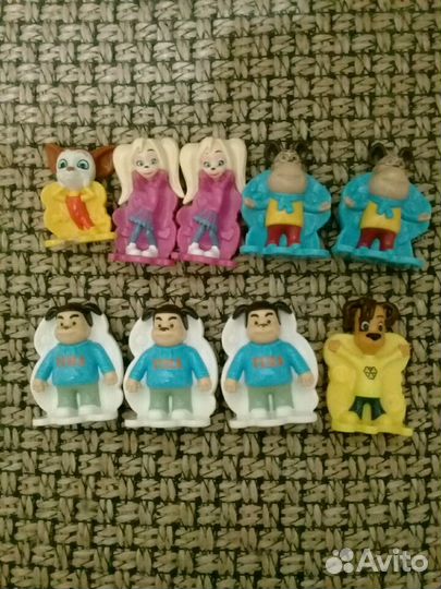 Игрушки из киндеров-сюрпризов