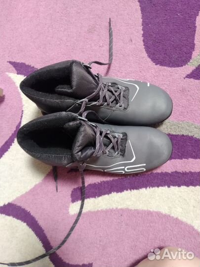 Лыжные ботинки