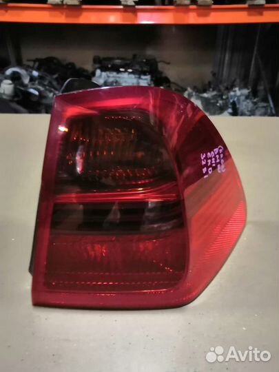 Фонарь BMW 3-Series правый E90