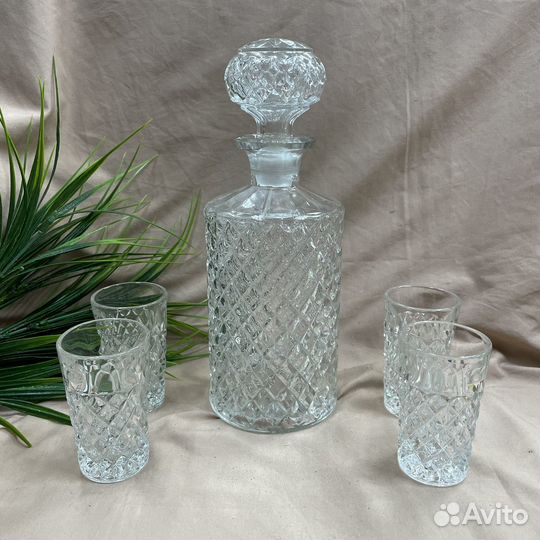 Графин штоф с рюмками СССР стекло (сзр)