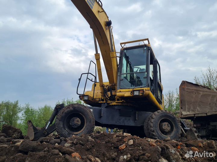 Колёсный экскаватор Komatsu PW170ES-6, 2000