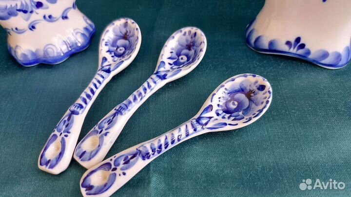 Фарфоровая посуда гжель