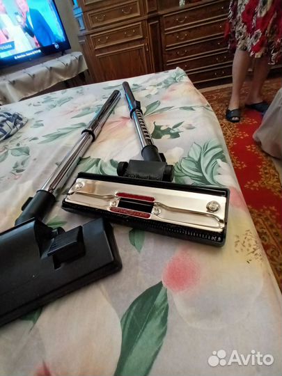 Для пылесоса щетки с тоубой