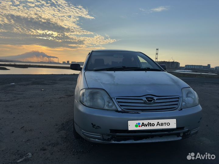 Toyota Corolla 2.2 AT, 2002, 500 000 км