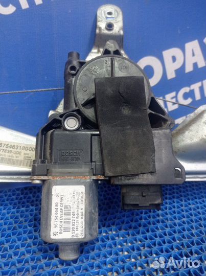 Задний левый стеклоподъёмник Peugeot 308 хэтчбек