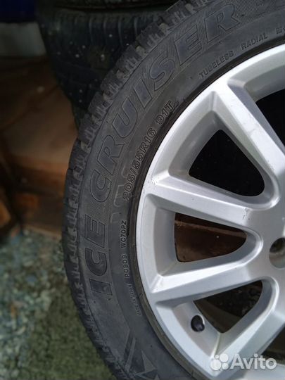 Bridgestone Ice Cruiser 7000S 205/55 R16
