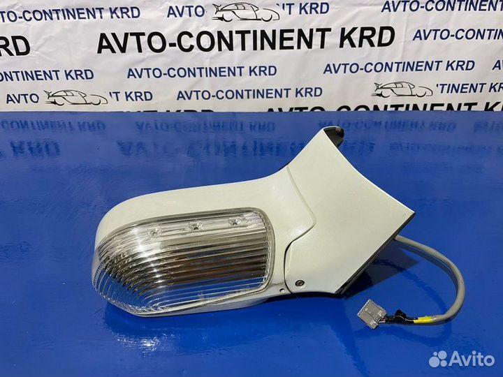 Зеркало переднее правое Nissan Elgrand E51 VQ35