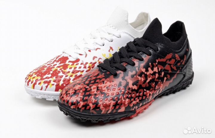 Футбольная обувь сороконожки