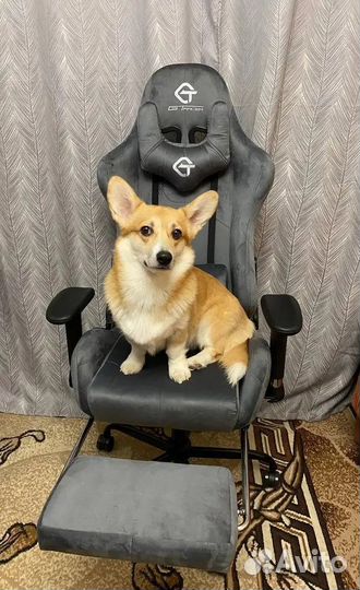 Игровое компьютерное кресло