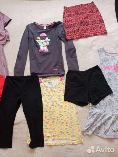Фирменные вещи на девочку пакетом 134-140-146-152
