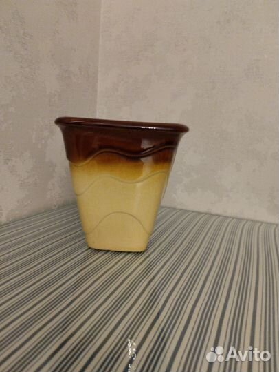 Цветочный горшок