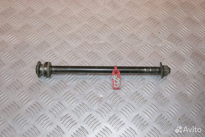 Ось заднего колеса Yamaha FZ400