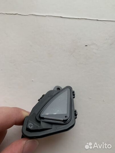 Оригинальный плафот подсветки зеркала Skoda