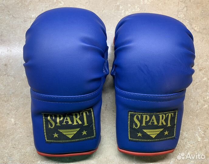 Боксерские перчатки